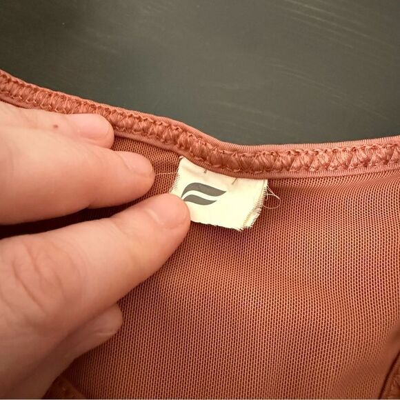 Fabletics Trinity High Impact Sports Bra Womens Size M Pink Athleisure Gym Yoga - Picture 5 of 8